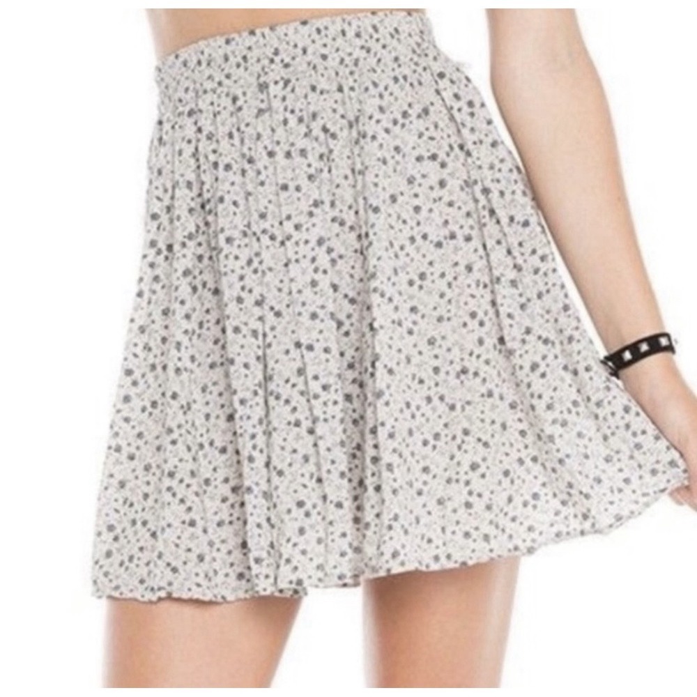 Brandy Melville Floral Pleated Elastic Waist Skirt Cottagecore Women's One Size